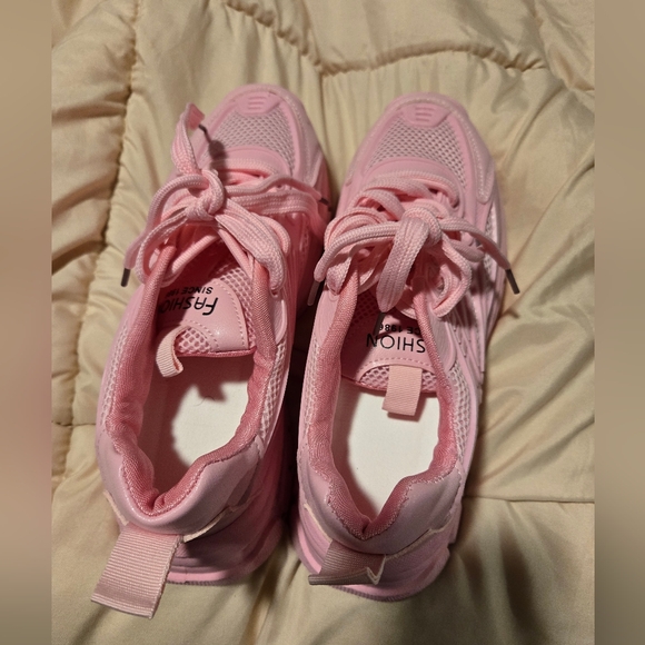 Pink Fashion Tennis Shoes Chunky Sz 7.5 - Picture 8 of 12